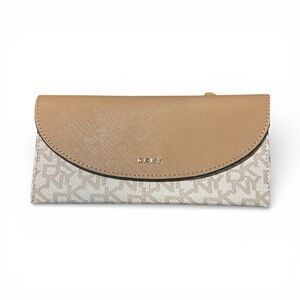 DKNY Beige and White Women's Wallet